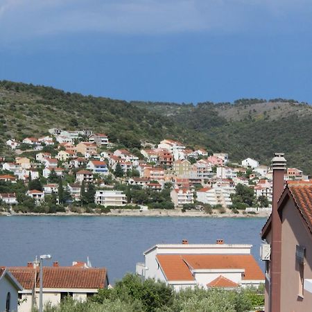 Apartment Ema Trogir Rum bild