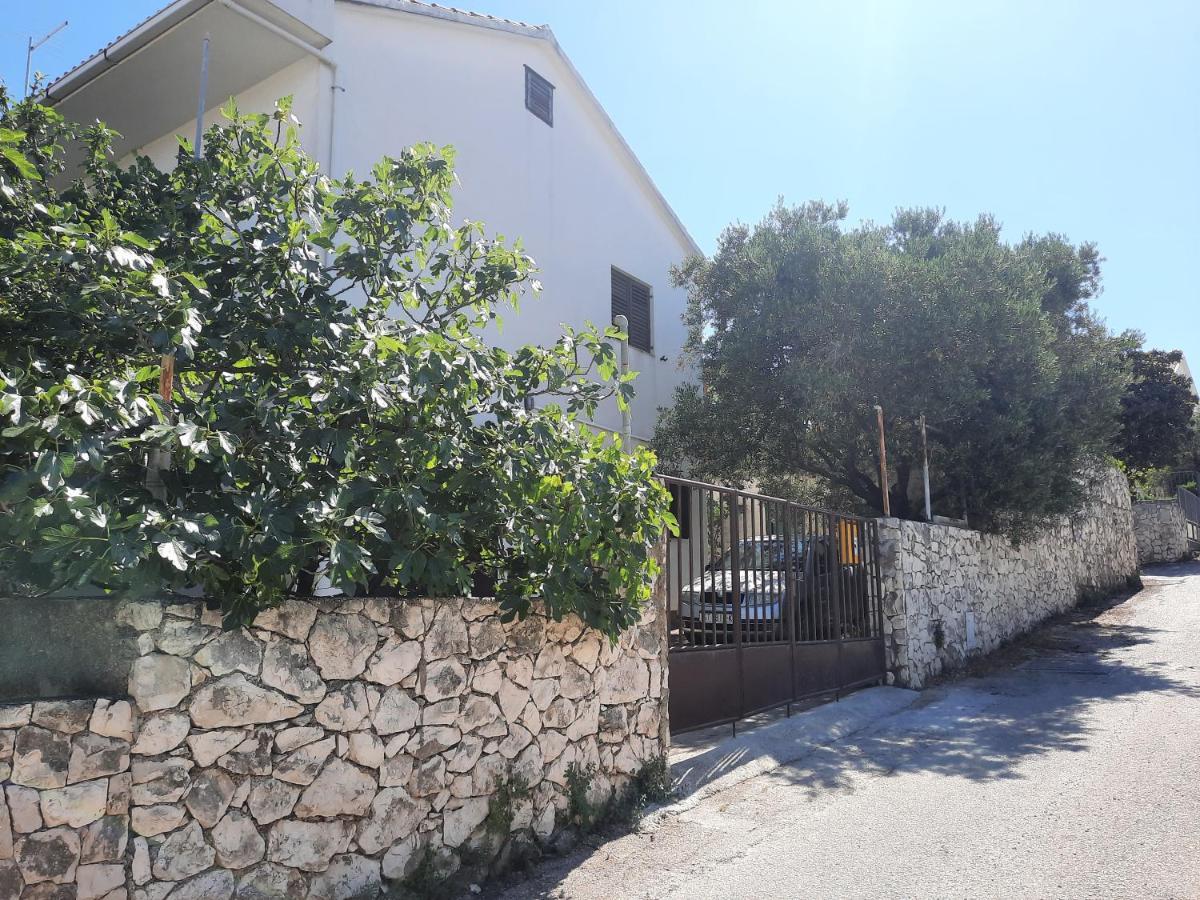 Apartment Ema Trogir Exteriör bild