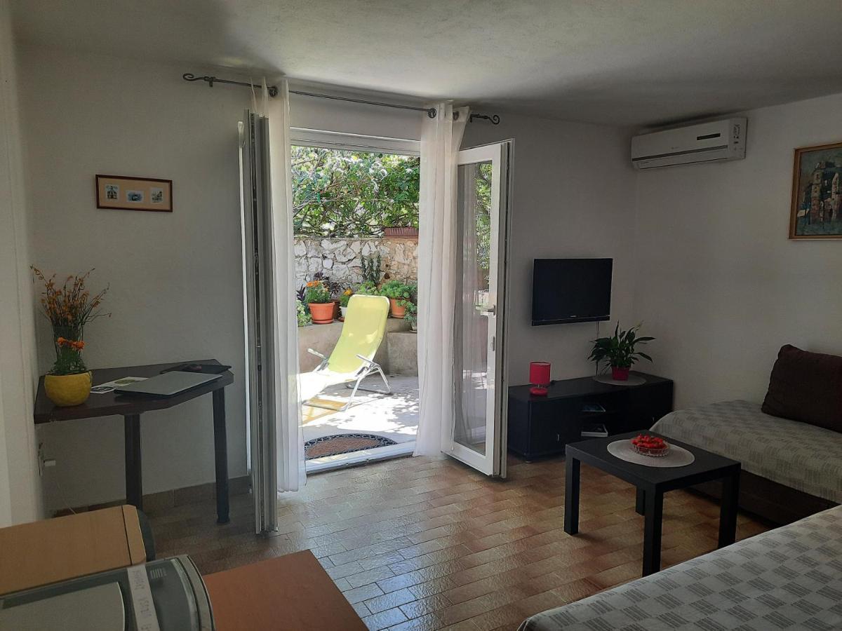 Apartment Ema Trogir Exteriör bild