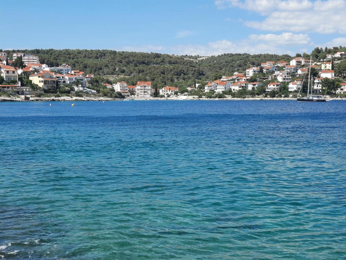 Apartment Ema Trogir Exteriör bild