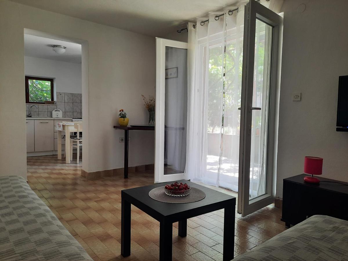 Apartment Ema Trogir Exteriör bild
