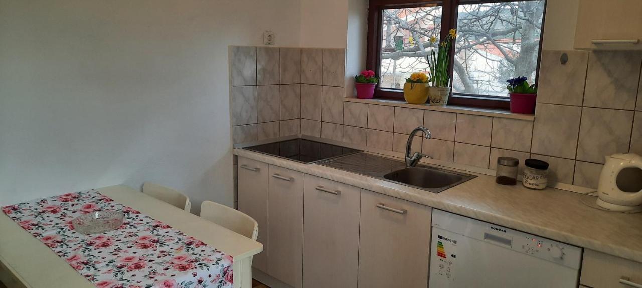 Apartment Ema Trogir Exteriör bild
